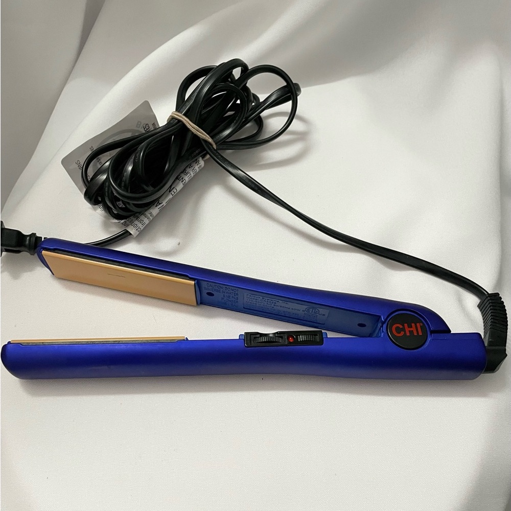 CHI flat iron, great condition, model CA2329